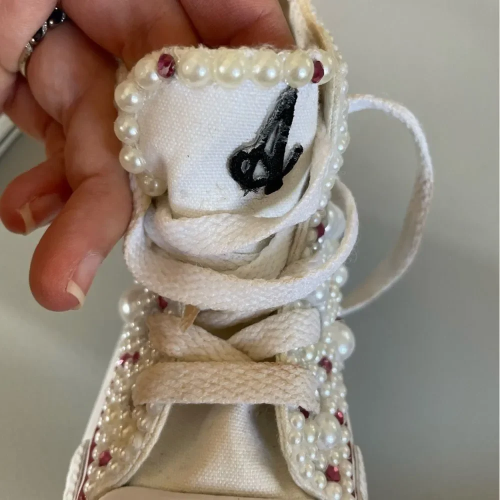 Toddler converse blinged out! Size 5